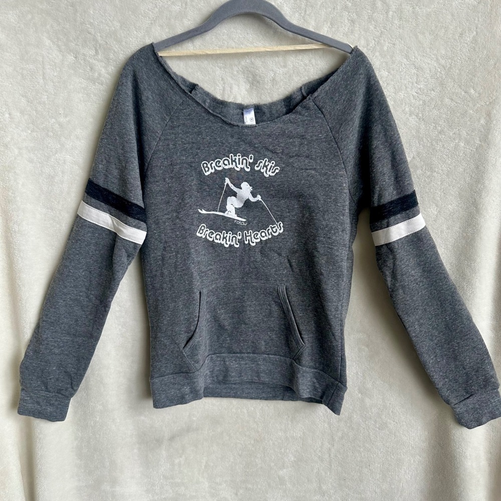 Flylow Hearts Crew Sweatshirt‎ NWT Gorpcore Off Shoulder Ski Coal M